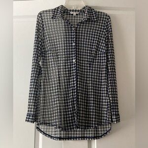Cabi women’s shirt. EUC.